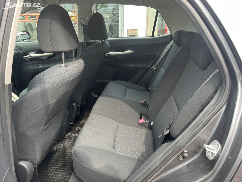 Toyota Auris, fotka 9