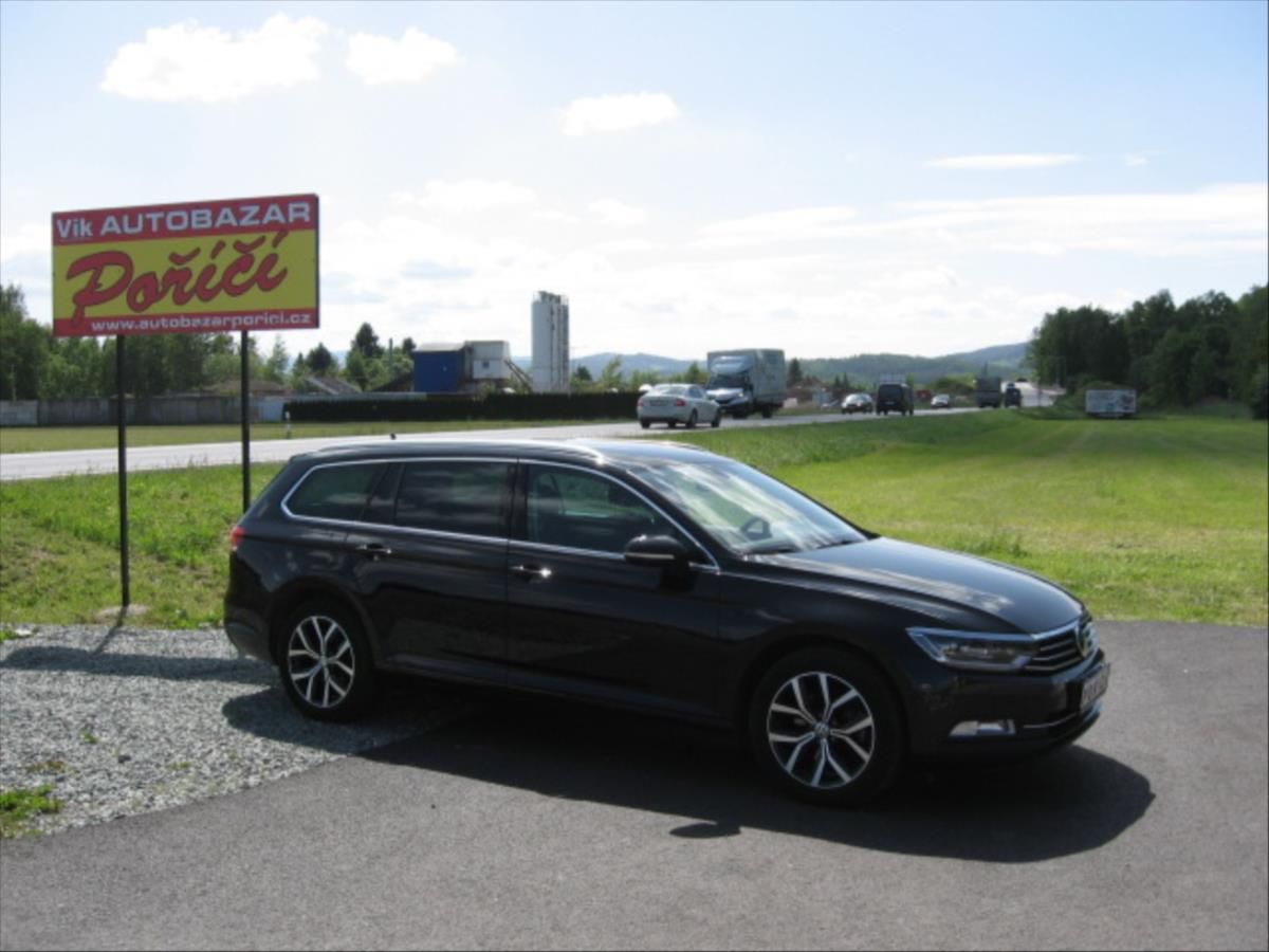 Volkswagen Passat, 2,0 ergo Confort  4 motion - fotka 5