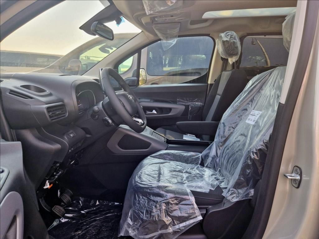 Toyota Proace, 1,5   City Family Comfort - fotka 6