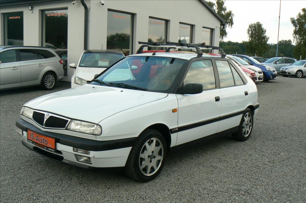 Lancia Delta, 2,0 16V SUPER STAV