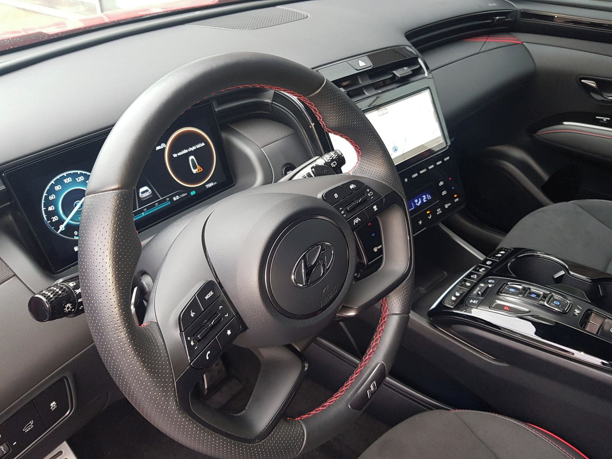 Hyundai Tucson, 1,6TGDi 4x4 7-DCT N-Line - fotka 4