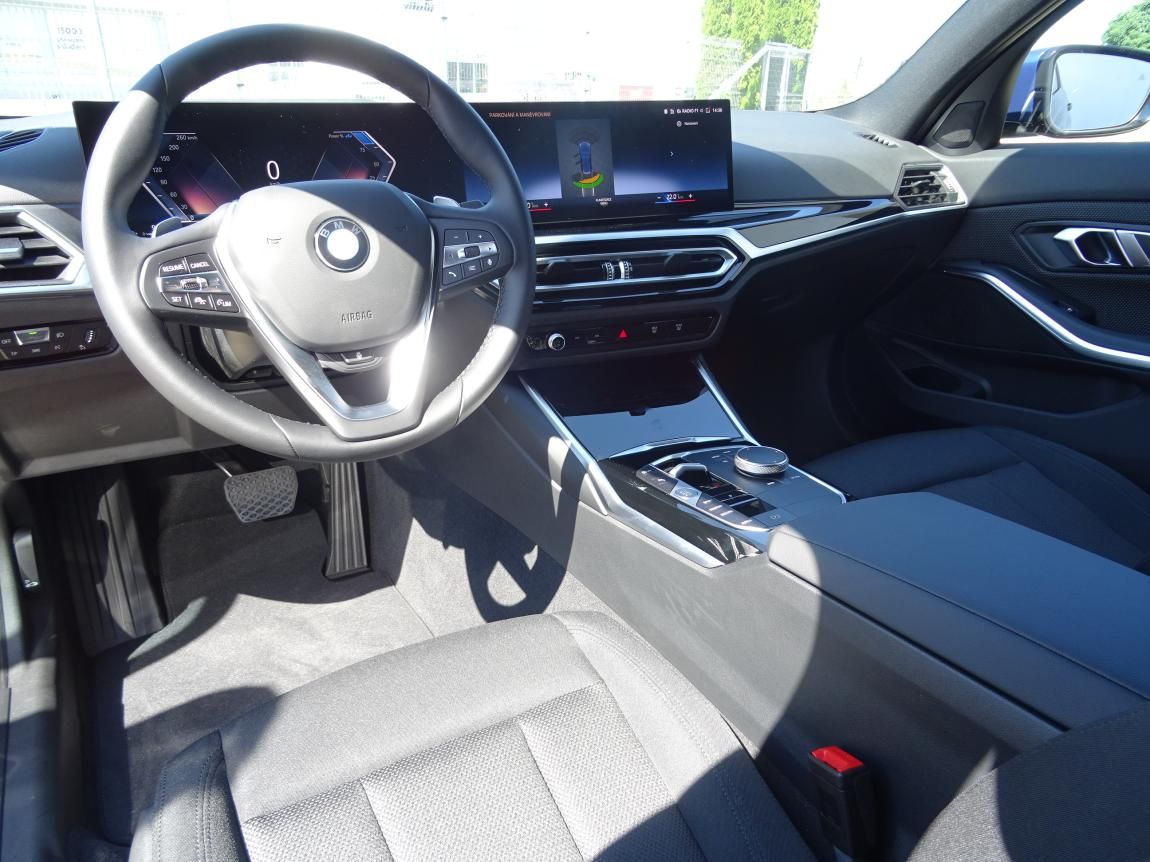 BMW Řada 3, 320d xDrive Touring - fotka 6