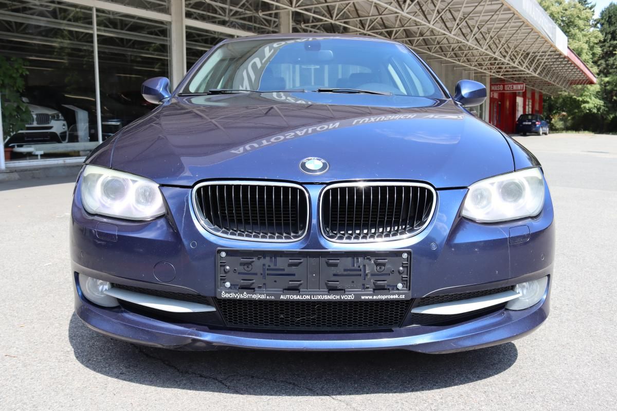 BMW Řada 3, 320D COUPE E92 135kW - fotka 3