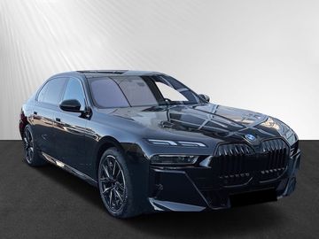 740d xDrive Msport - IHNED