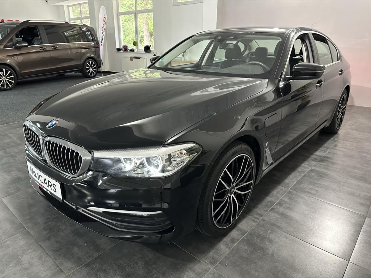 BMW Řada 5, 2,0   530E PLUG-IN FULL LED TO - fotka 3