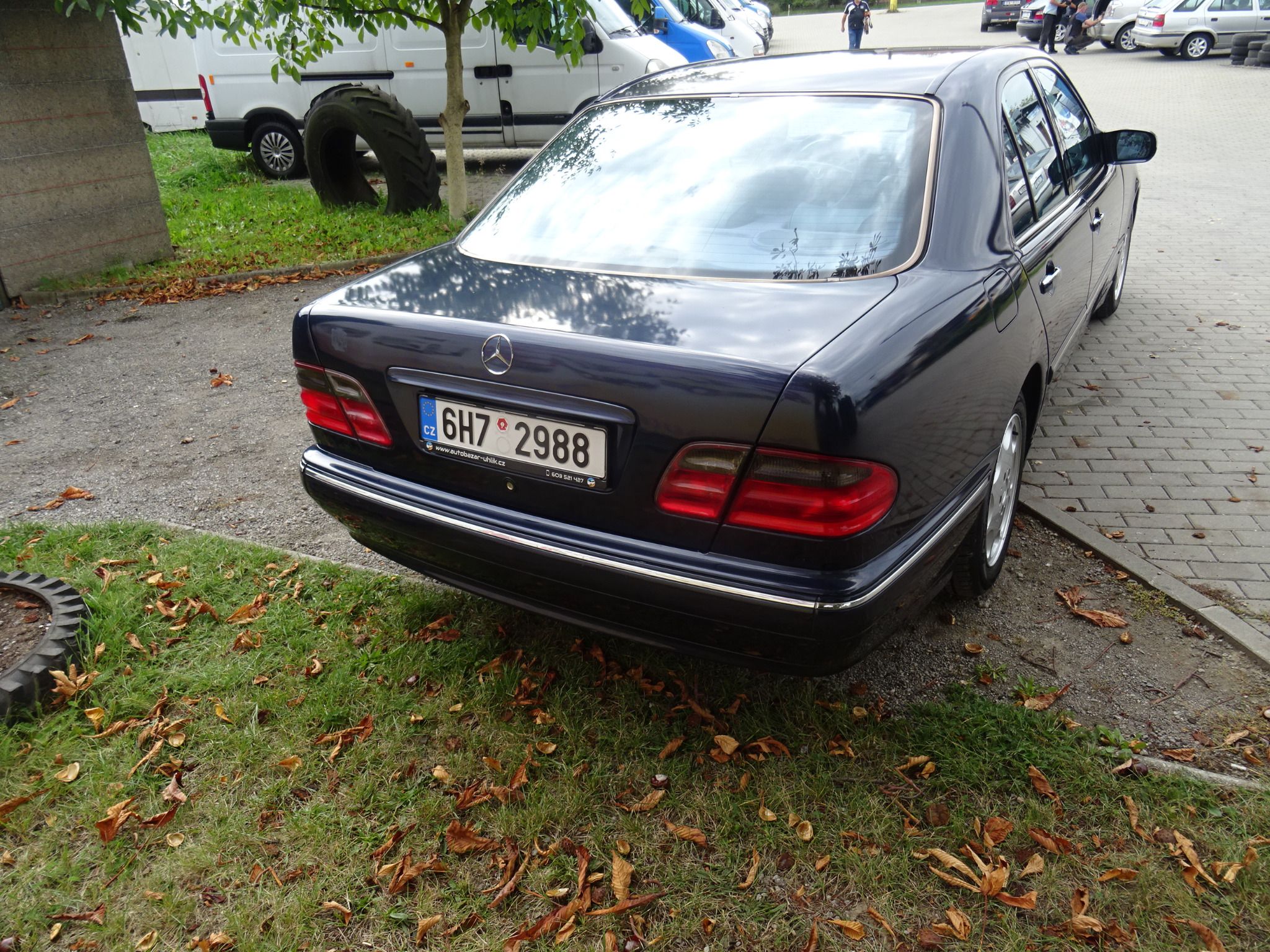 Mercedes-Benz Třídy E, 200 kompressor NOVÁ STK !!! - fotka 4