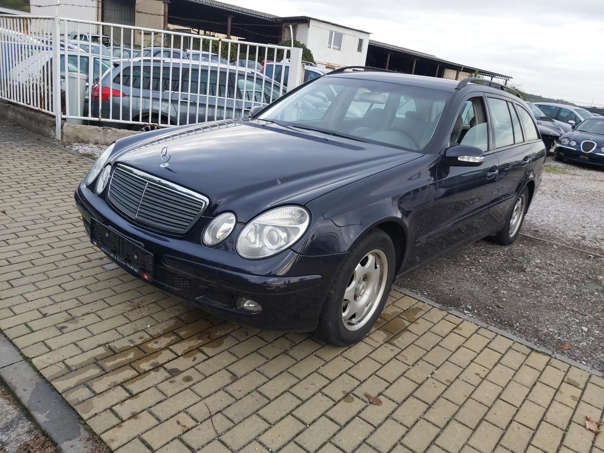 Mercedes-Benz Třídy E, 220 CDI T - fotka 5