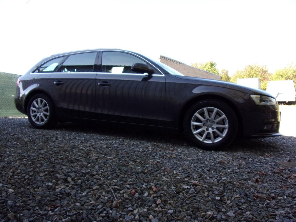 Audi A4, 2.0 TDi 100kW @@PĚKNÁ@MANUÁL@@ - fotka 4