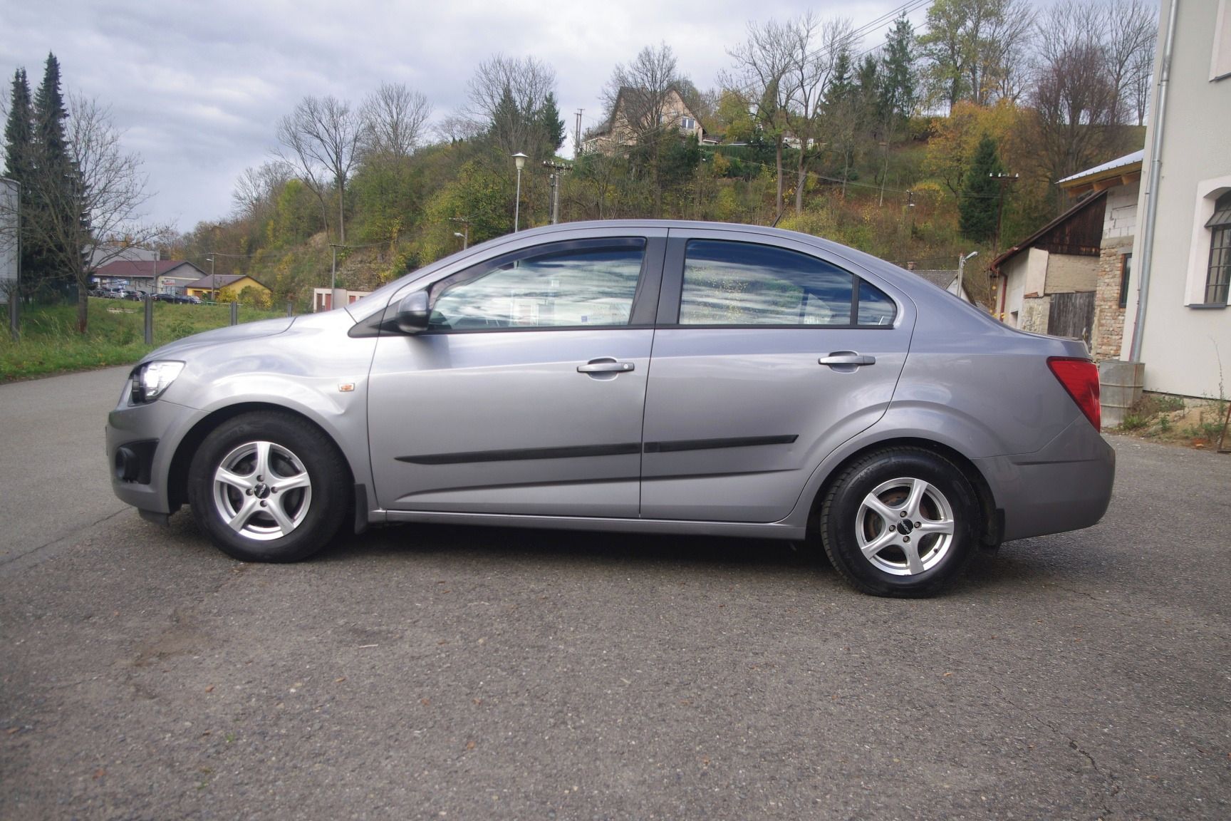 Chevrolet Aveo, 1.2 - tažné zařízení - fotka 2
