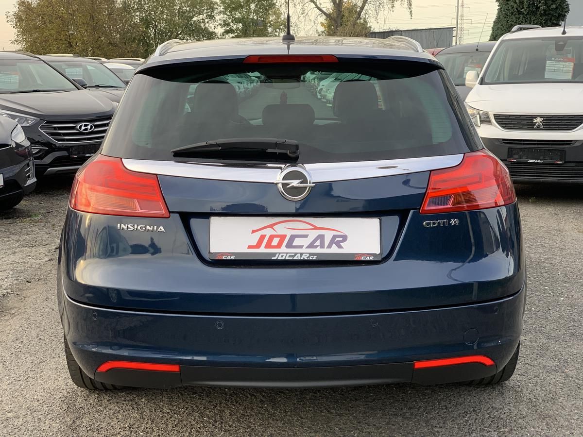 Opel Insignia, 2.0CDTi 4x4 COSMO KŮŽE KLIMA - fotka 6