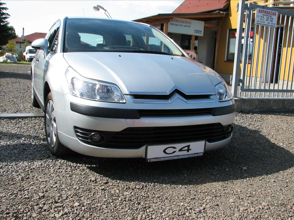 Citroën C4, 1.4 16V  Style ESP - fotka 5
