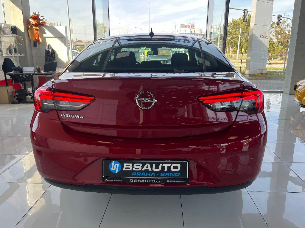 Opel Insignia, 1.5CDTi 90kW 1.MAJITEL - fotka 6