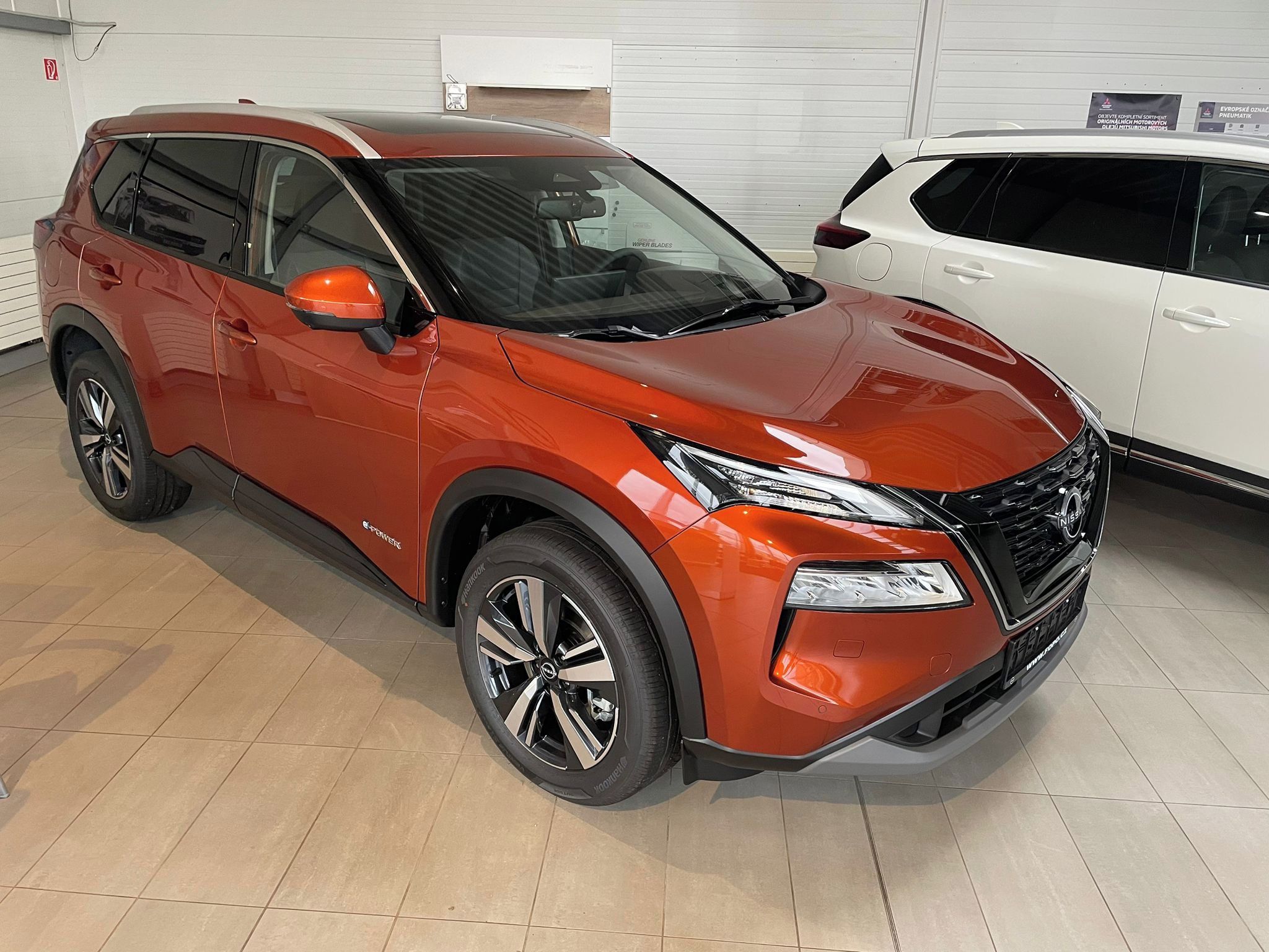 Nissan X-Trail, E-POWER 213HP AWD e-4ORCE 5ST - fotka 2
