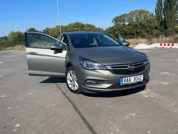 Opel Astra, Opel Astra Innovation 1.4 T