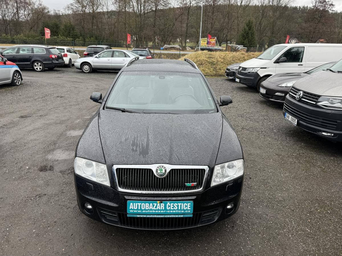 Škoda Octavia, 2.0 RS FSI TURBO - fotka 2