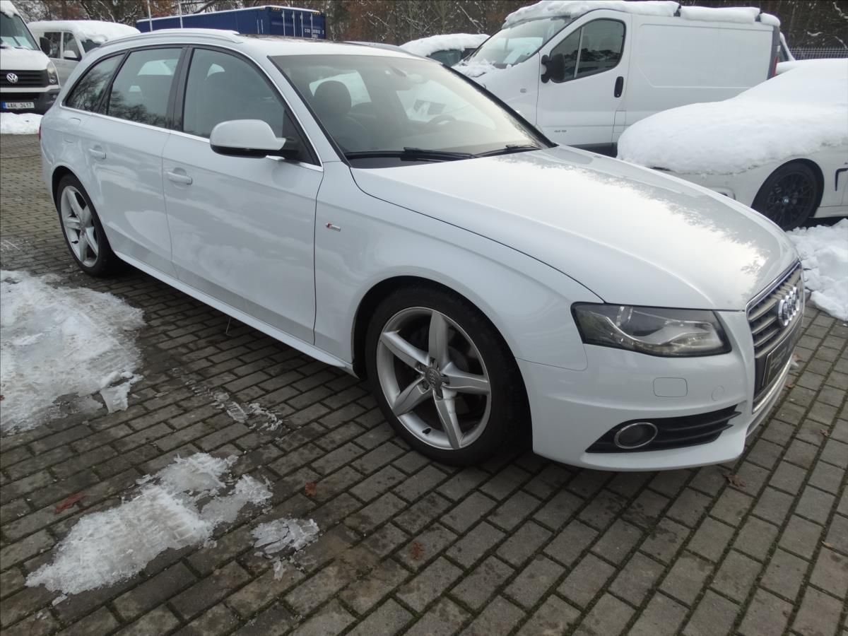 Audi A4, 2,0TDI 125KW S-Line PANO XENON - fotka 6