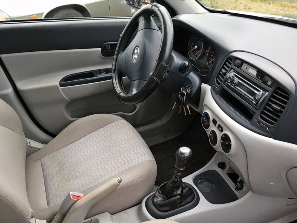 Hyundai Accent, 1.4i Active - fotka 5