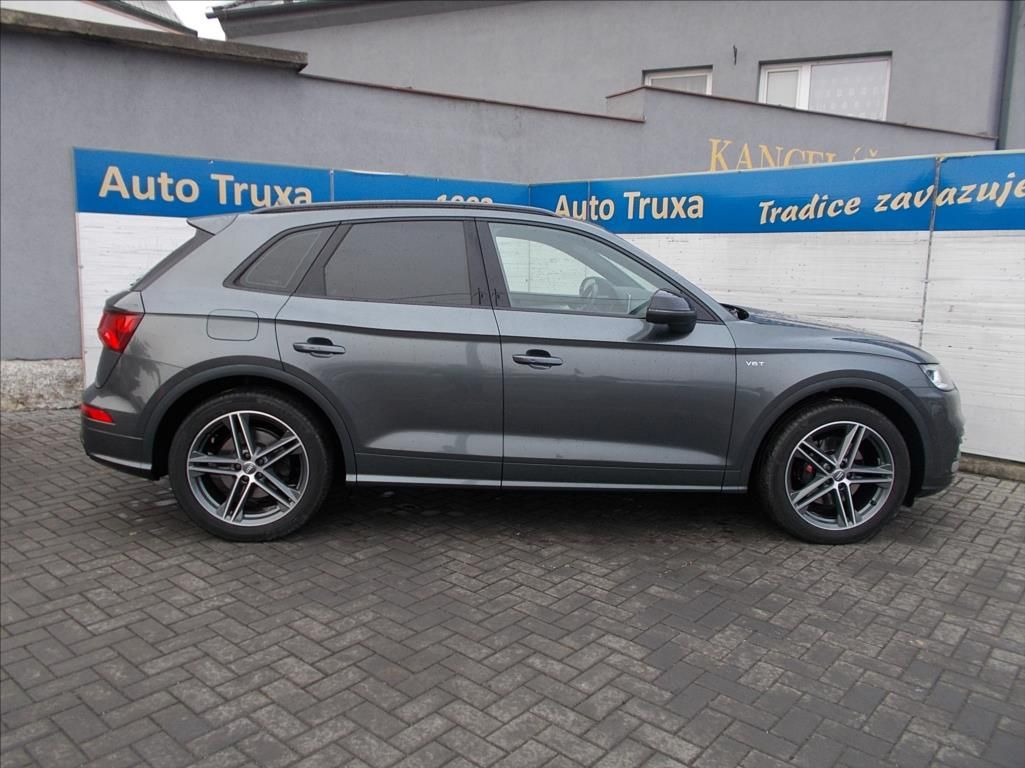 Audi SQ5, 3.0 V6 TFSi 260kW Quattro FULL - fotka 4