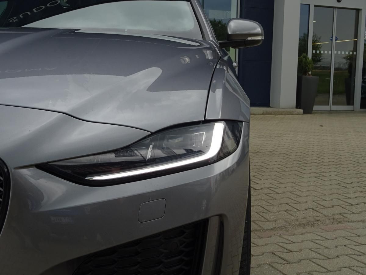 Jaguar XE, D180 R - Dynamic SE - fotka 3