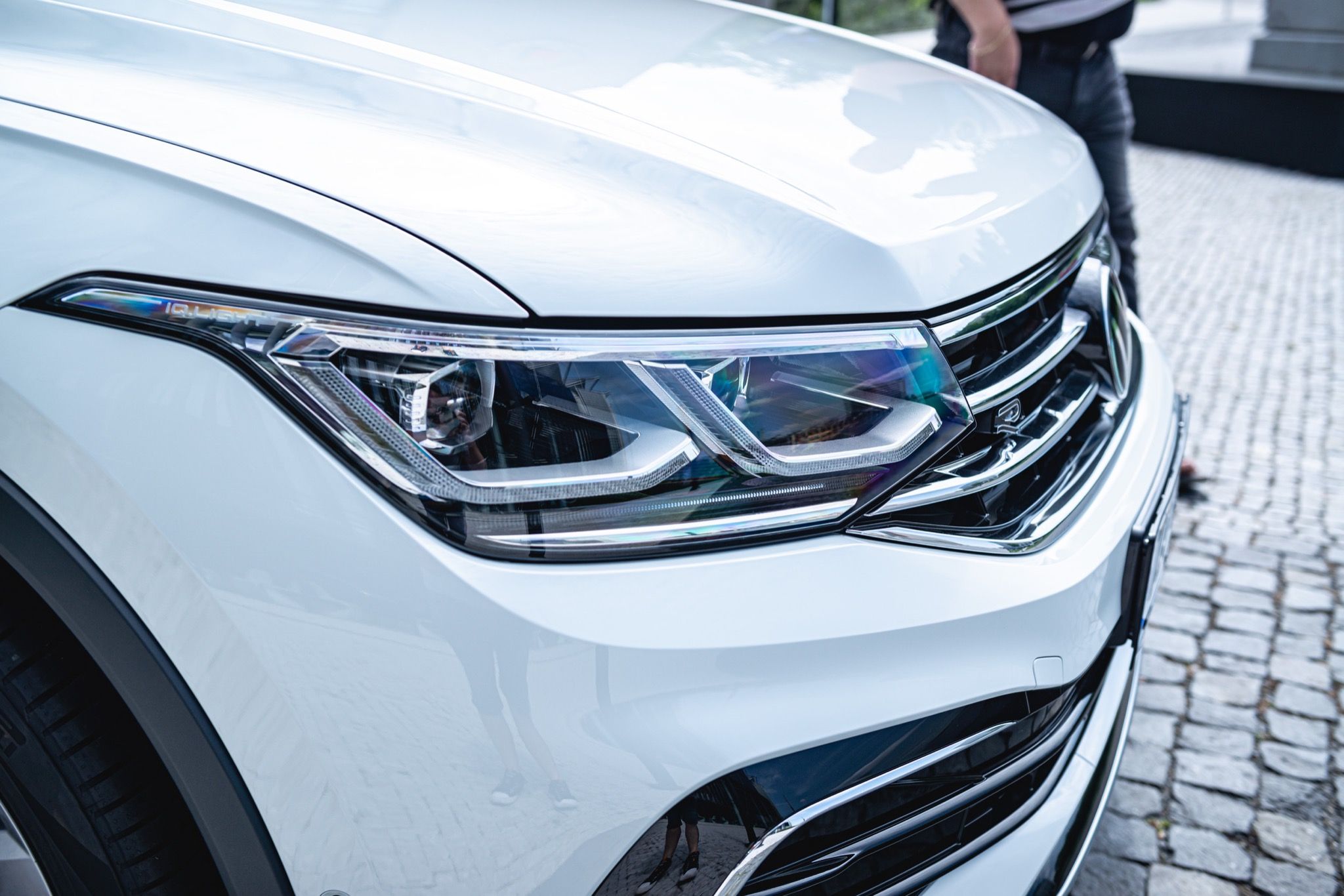 Volkswagen Tiguan, R-Line 2,0 TDI 110 kW 4M 7DSG - fotka 6