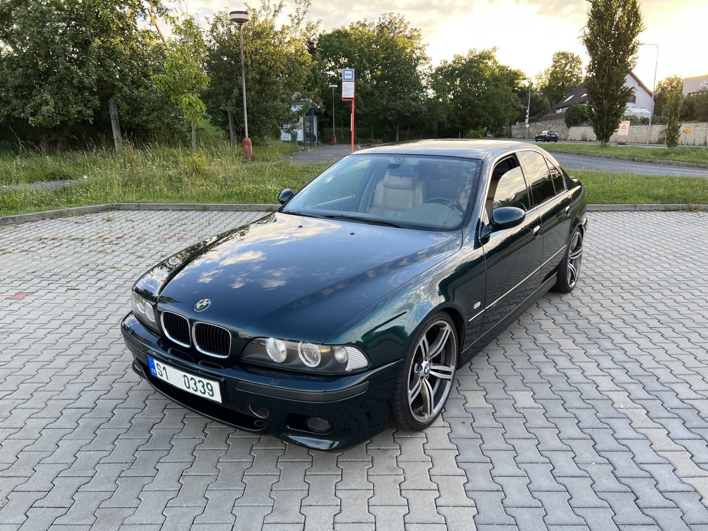 BMW Řada 5, e39 540iA 210kW M-paket - fotka 2