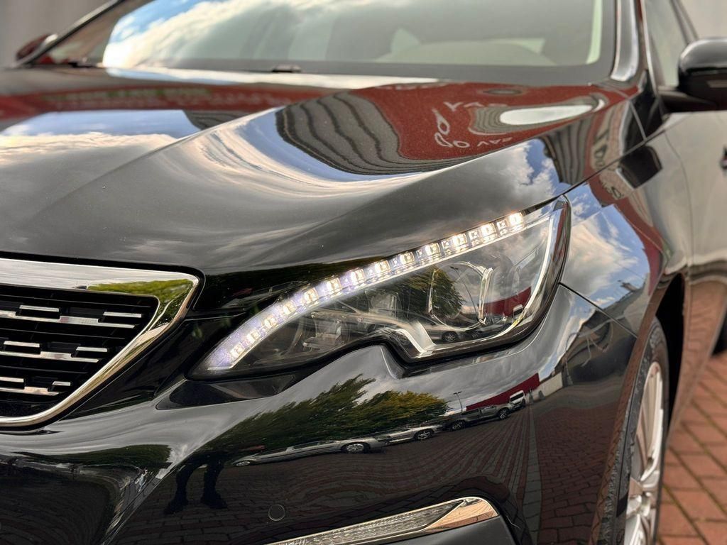 Peugeot 308, 1.5 BlueHDi SW Allure, ČR, 1.M - fotka 3