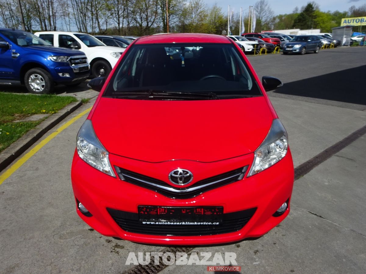 Toyota Yaris, 1,4 D-4D GARANCE KM - fotka 3