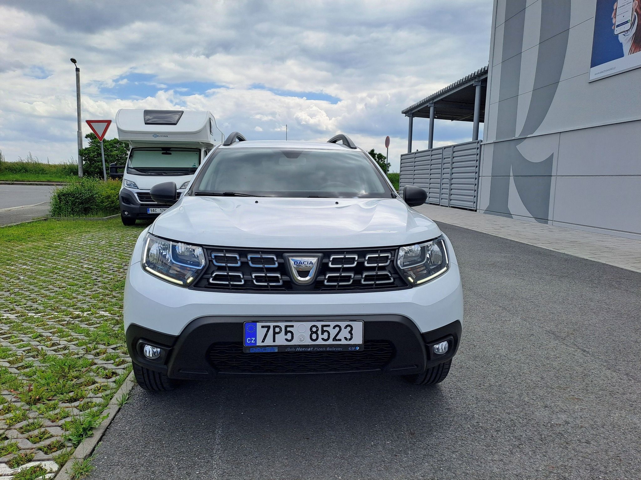 Dacia Duster, 1.6i LPG 2.MAJ 88 491KM!+KOLA - fotka 2