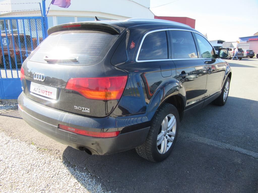 Audi Q7, 3,0 TDI V6 QUATTRO - fotka 3
