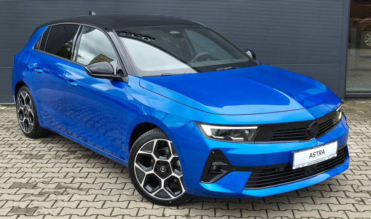 Opel Astra, 5DR ULTIMATE 1.2 TURBO - fotka 3