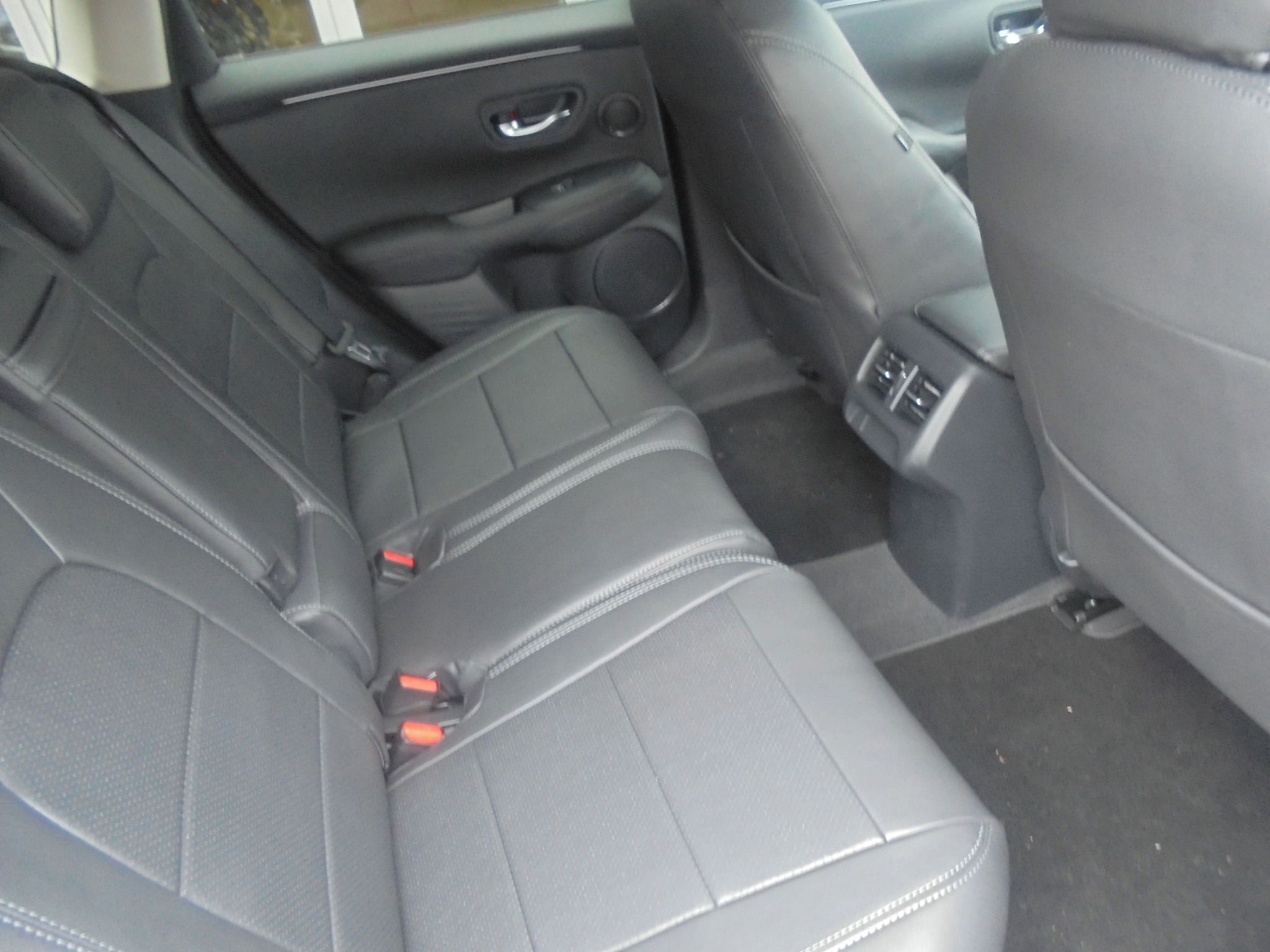 Honda ZR-V, 2.0e:HEV ELEGANCE TOP CLASS 26 - fotka 6