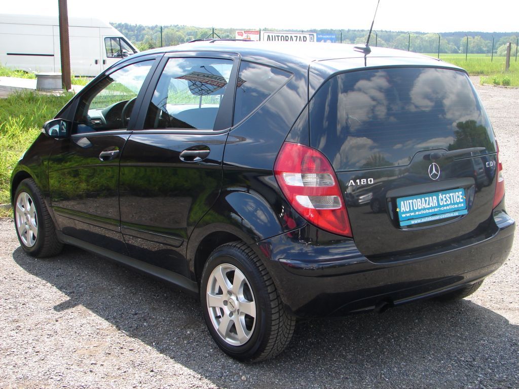 Mercedes-Benz Třídy A, 180 CDI SERVISKA - fotka 6