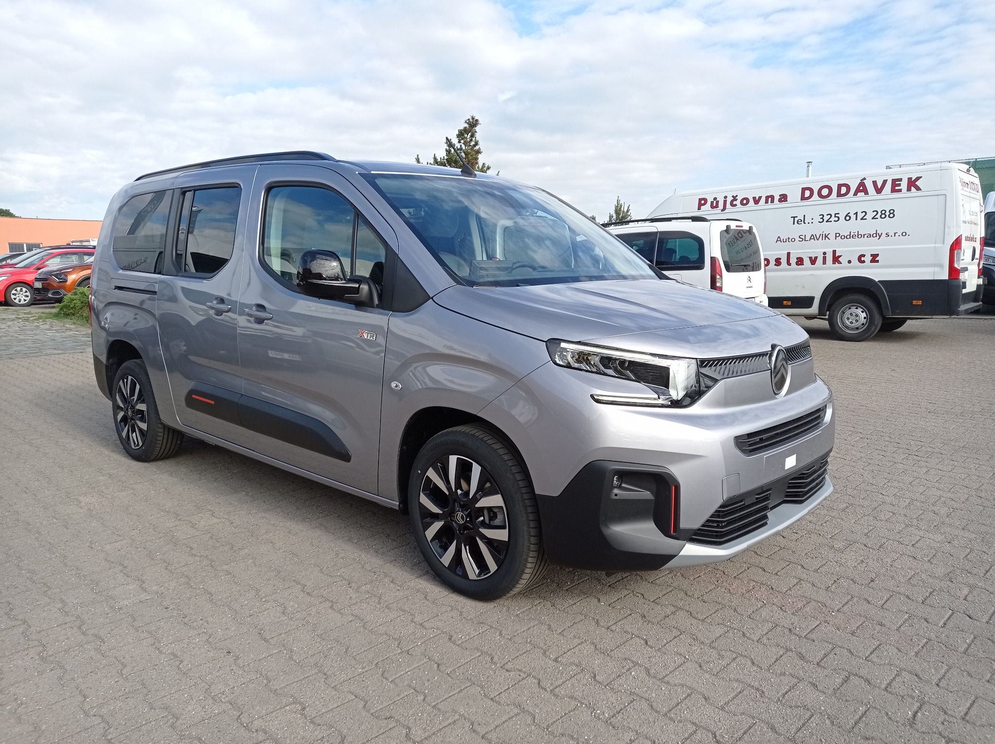 Citroën Berlingo, XL MAX 1.5 Hdi 130k man. - fotka 6
