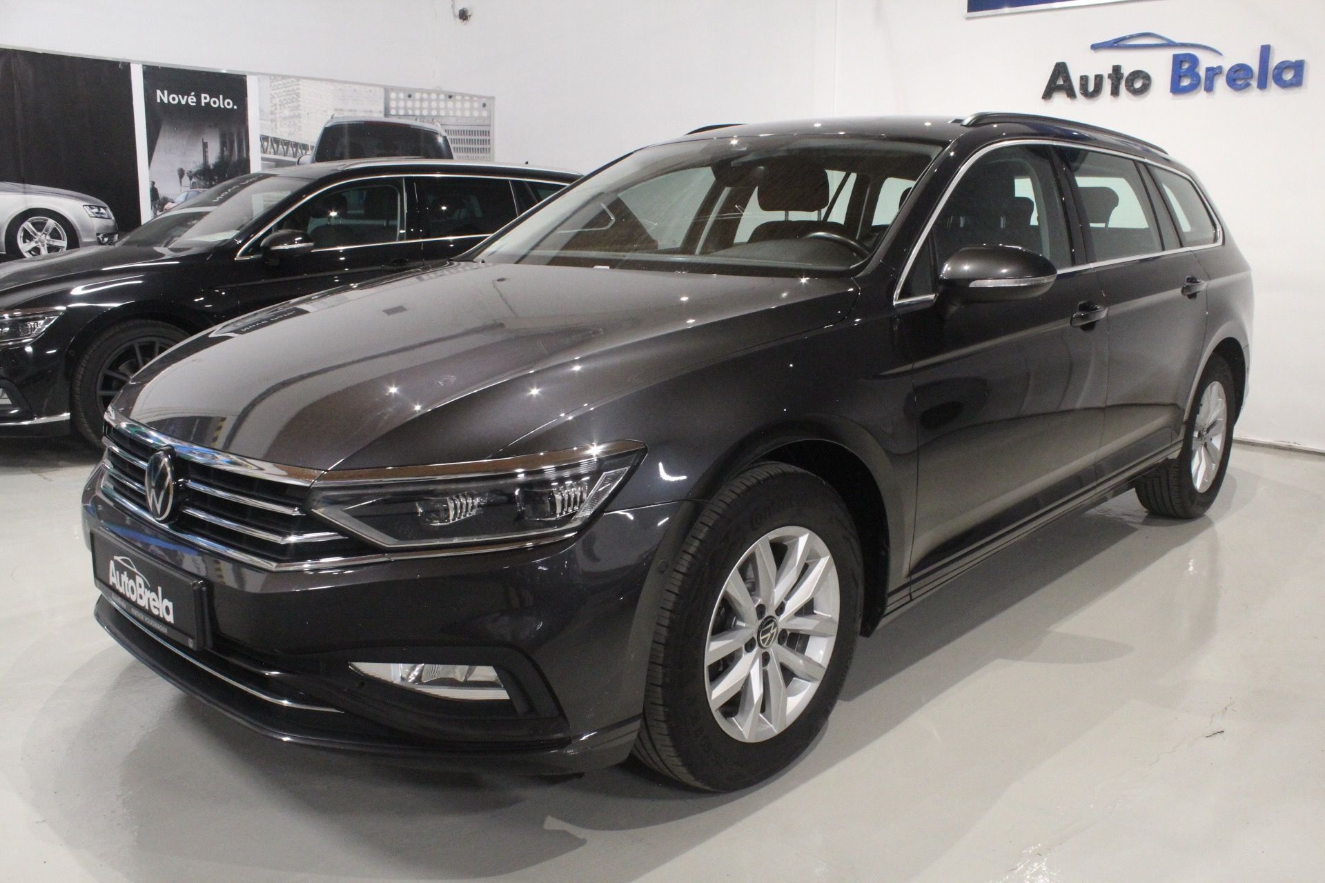 Volkswagen Passat, 2.0TDI DSG Facelift Matrix - fotka 6