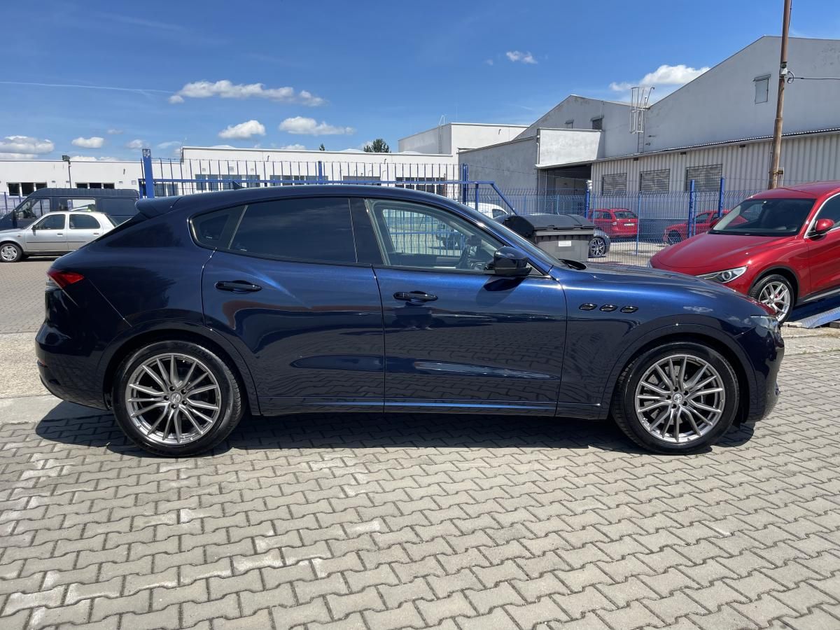 Maserati Levante, 3.0 V6,ZÁRUKA AKCE!! - fotka 2