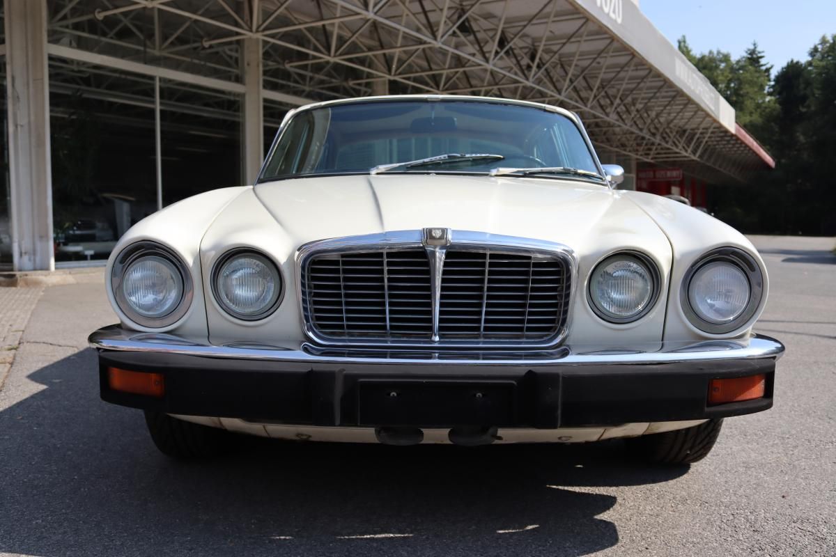 Jaguar XJ6, XJ6L 4.2 V6 125kW - fotka 3