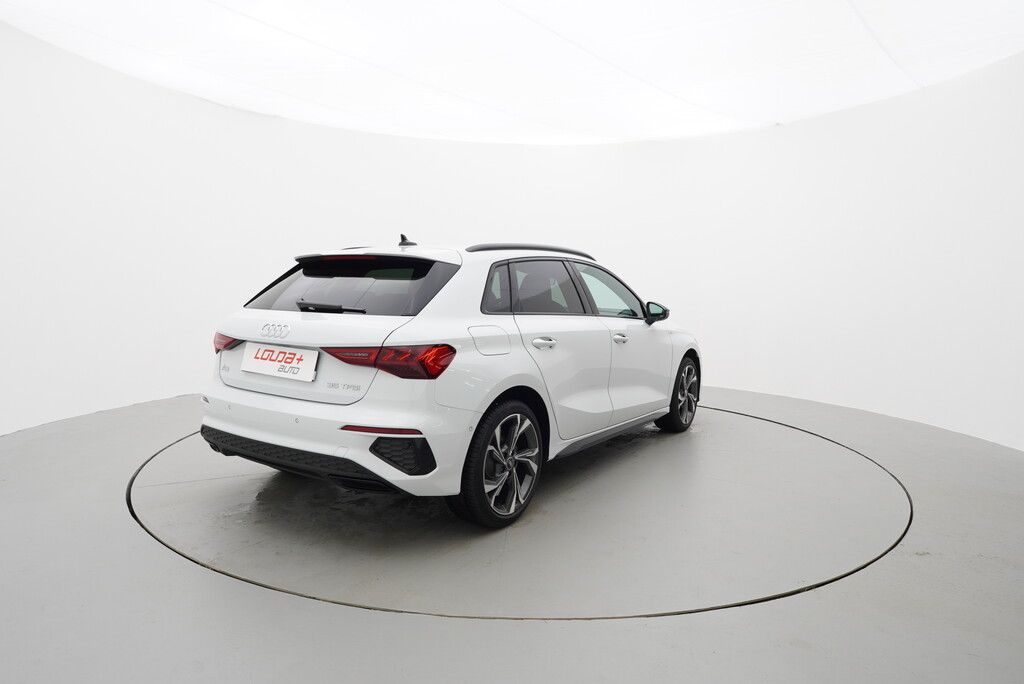 Audi A3, S-Line 1.5 FSI 110 kW - fotka 5