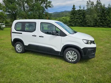 Peugeot Rifter, 1,2 81 kW I. maj ČR, SERVISKA