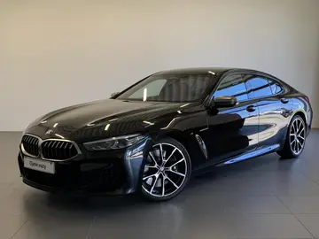 BMW Řada 8, 850ix