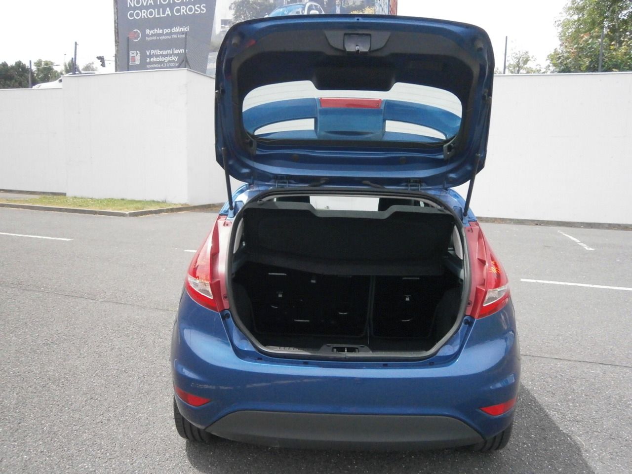 Ford Fiesta, 1,25i 16V 60KW ROZV. VE 121TKM - fotka 6