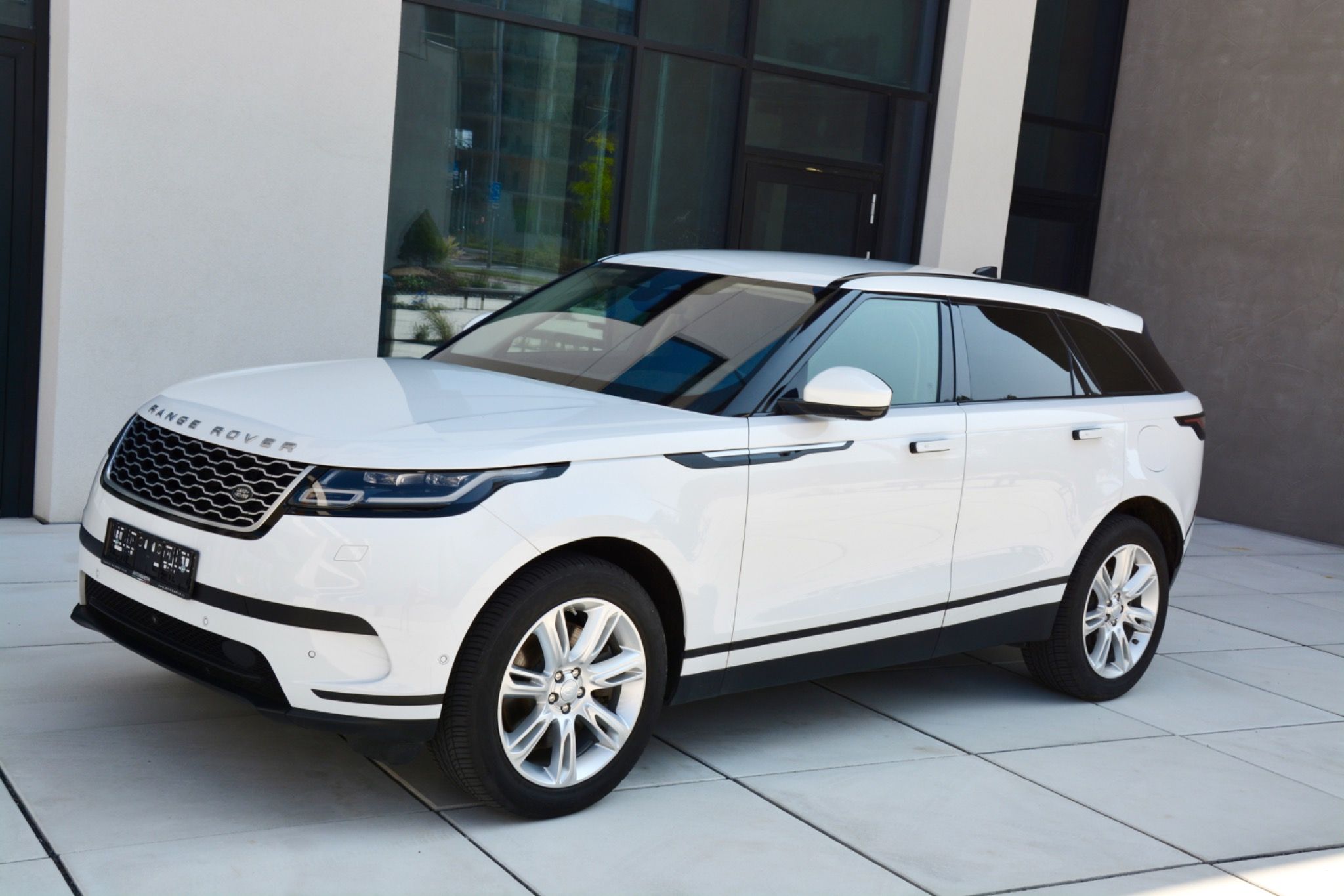 Land Rover Range Rover Velar, P400e Plug in Hybrid 4x4 1MAJ