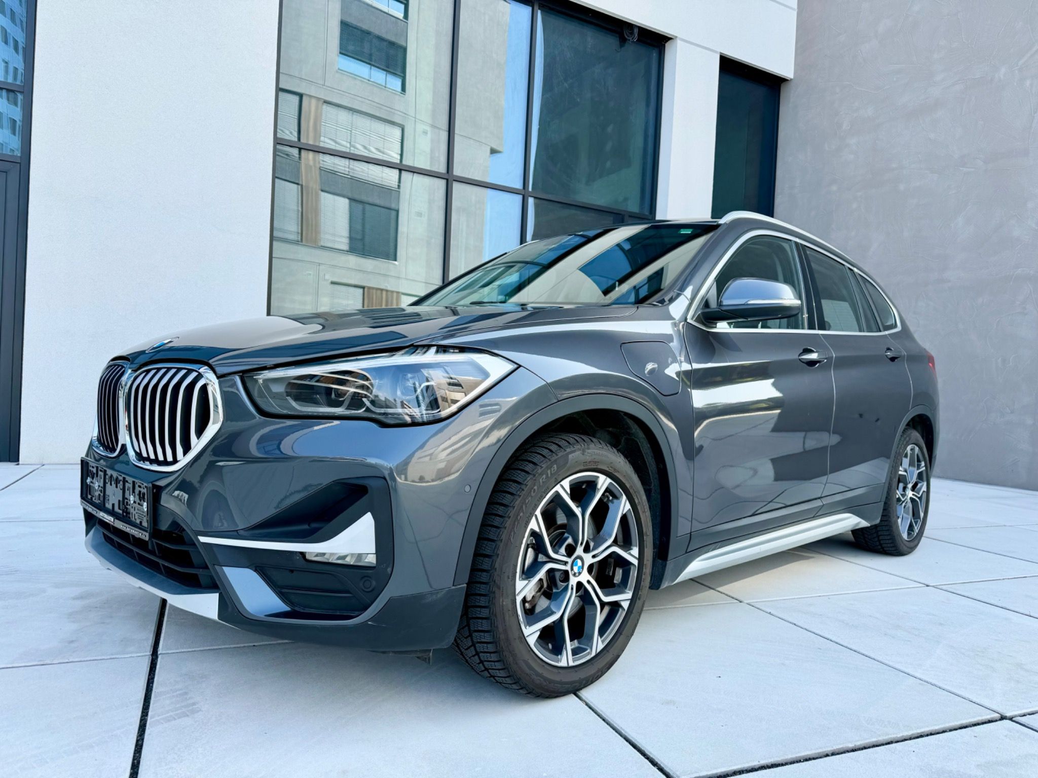 BMW X1, xDrive 25e AUT Plug in Hybrid - fotka 4
