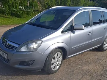 Opel Zafira, Opel Zafira 2010