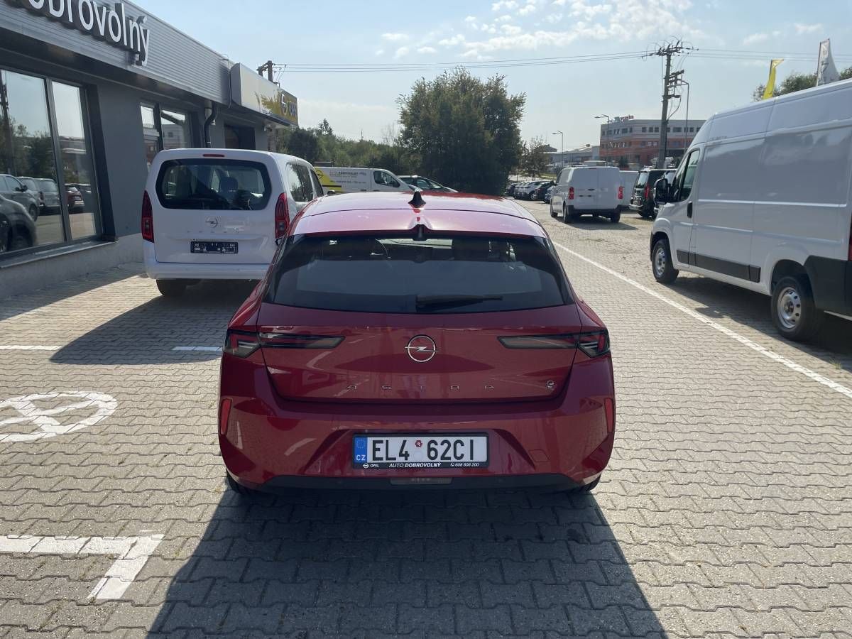 Opel Astra, Edition Electric 115kW/P462CI - fotka 4