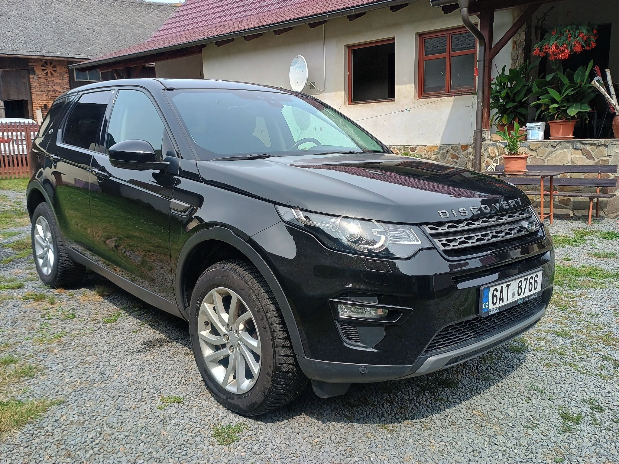 Land Rover Discovery Sport, 2.0, TD4, ČR, DPH. - fotka 3