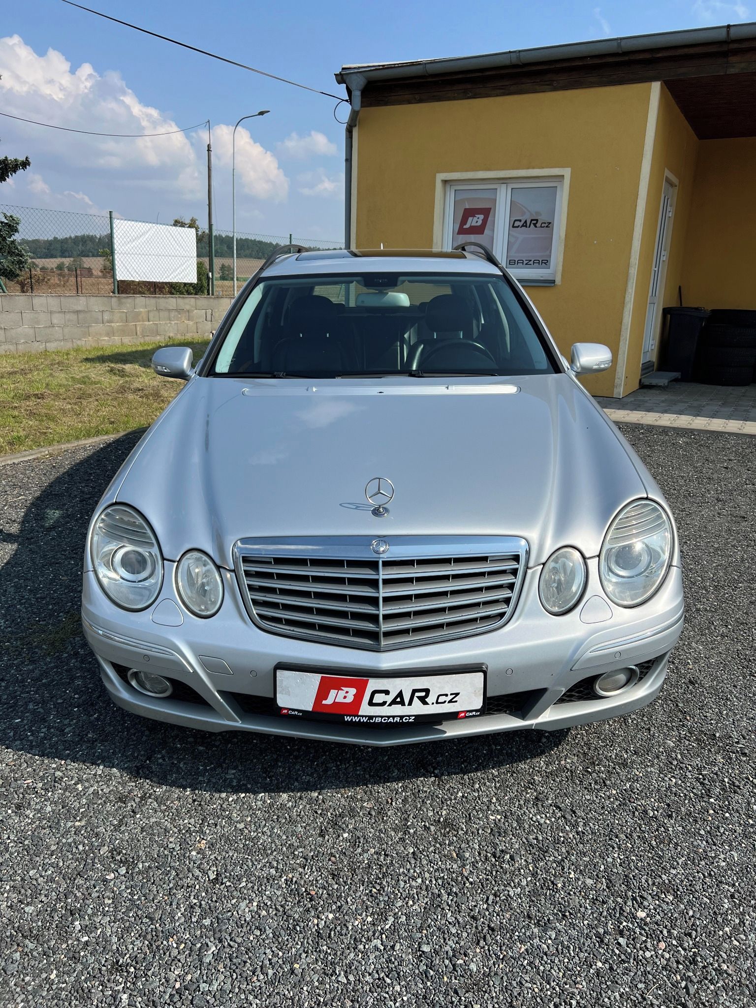 Mercedes-Benz Třídy E, 320CDI ELEGANCE NAVI VÝHŘEV AT - fotka 3