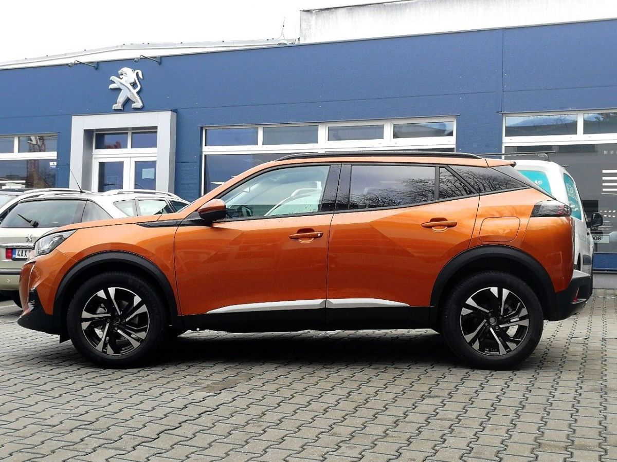 Peugeot 2008, e-ALLURE Elektromotor 100 kW - fotka 3