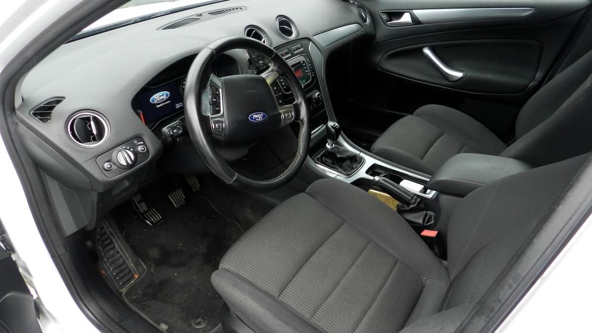 Ford Mondeo, 2.0 TDCi 103 kW - fotka 2