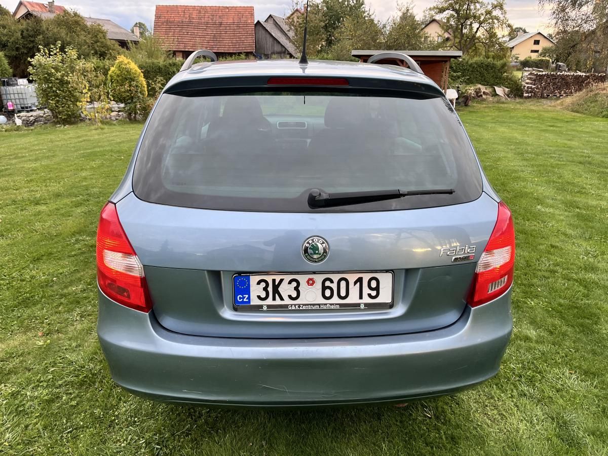 Škoda Fabia, 1.2 51KW,KLIMA,CD,ZIMNÍ PNEU - fotka 6