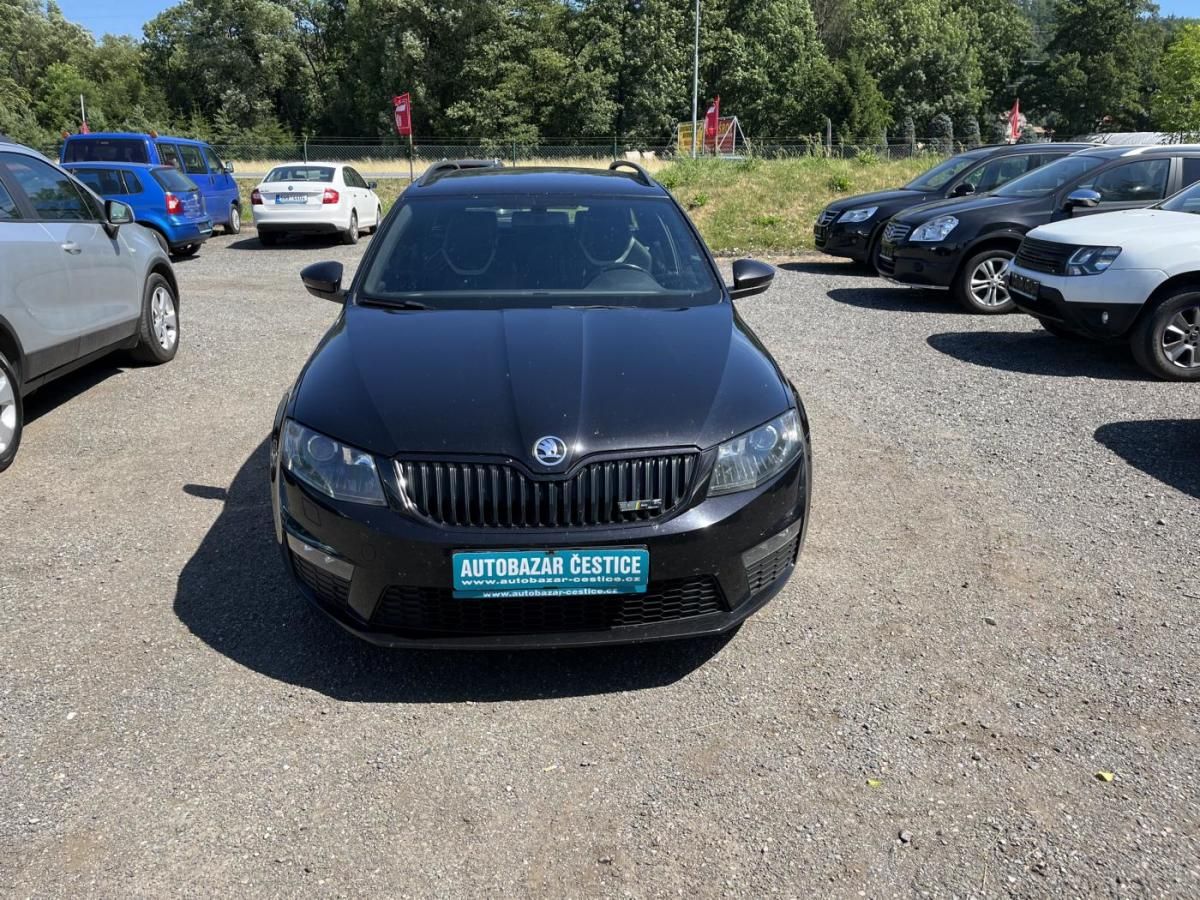 Škoda Octavia, 2.0 TDI RS - fotka 2